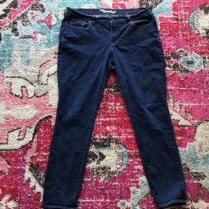 Old Navy Sweetheart skinny jeans -Dark Wash - Size 16